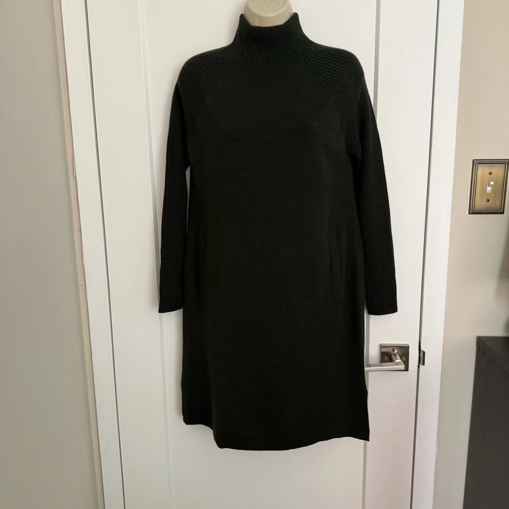 Ann Mashburn - Hadley Milano-Stitch Dress - Bottle Green Extra Fine Merino Wool - Picture 4 of 15